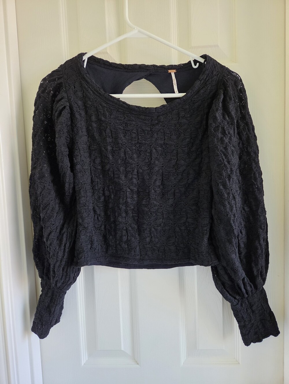 Free People Tea Time Top‎ Black Lace Puff Sleeve Open Back Cropped Blouse Size M